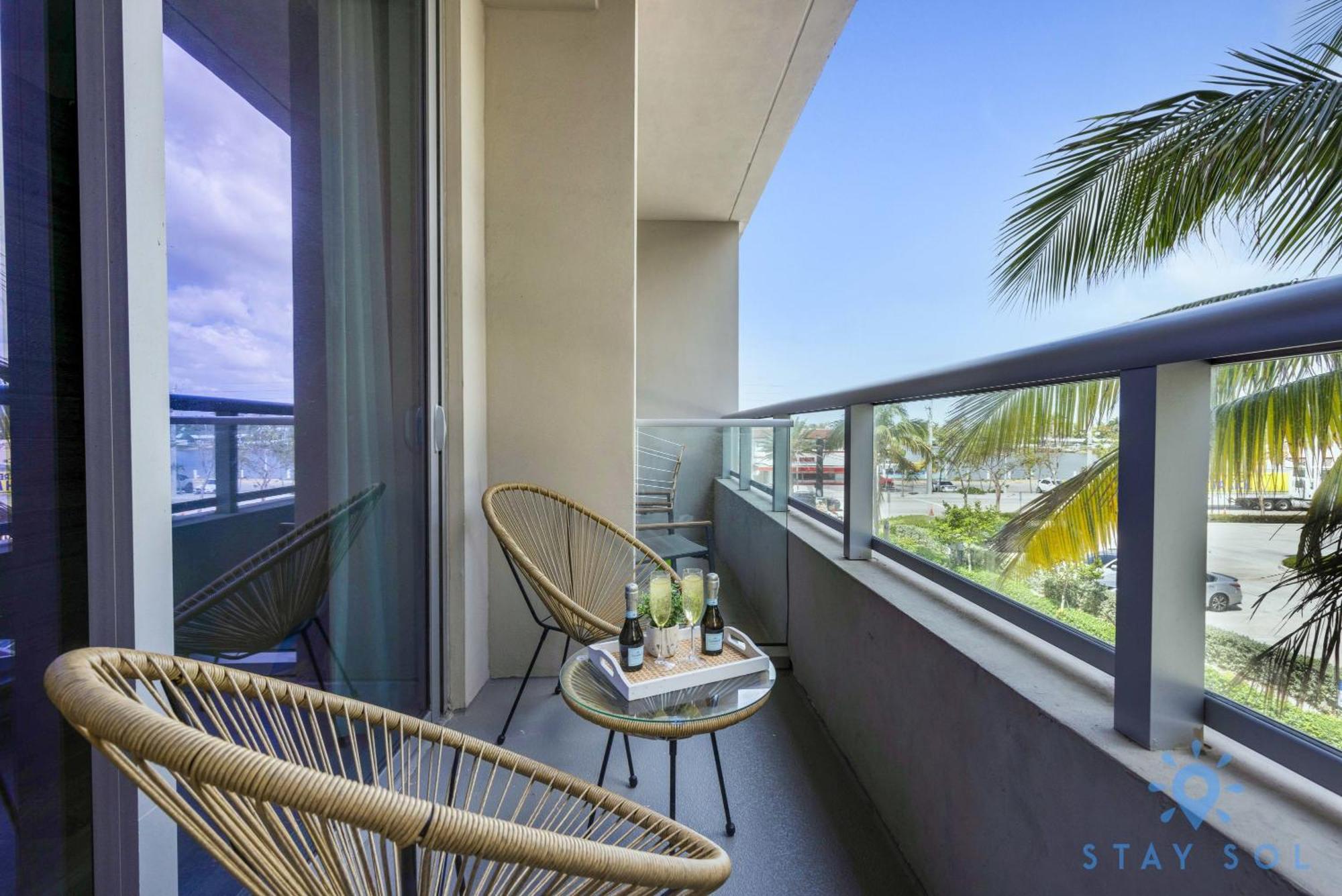 Rooftop Pool - Hollywood Beach Boardwalk Екстериор снимка