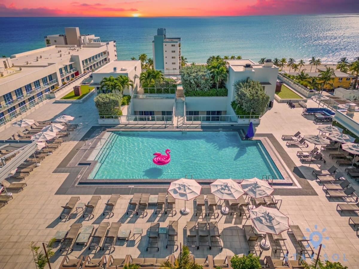 Rooftop Pool - Hollywood Beach Boardwalk Екстериор снимка
