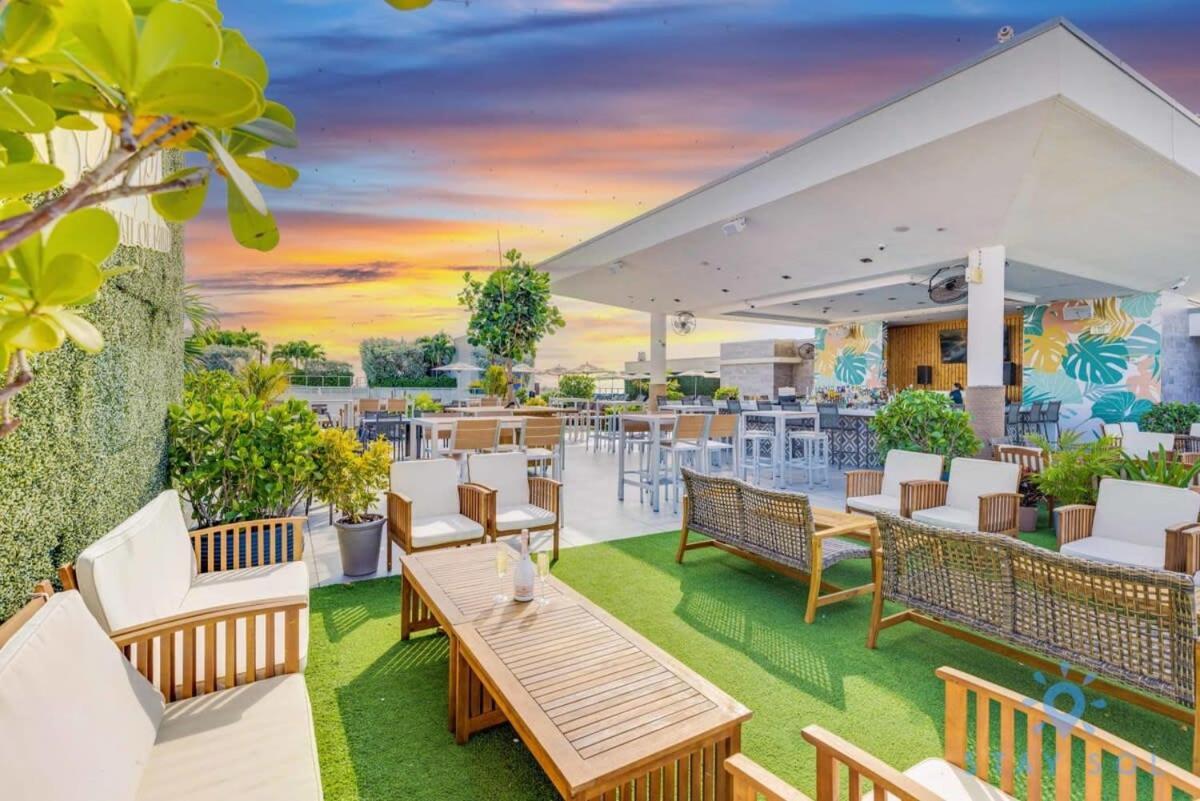 Rooftop Pool - Hollywood Beach Boardwalk Екстериор снимка