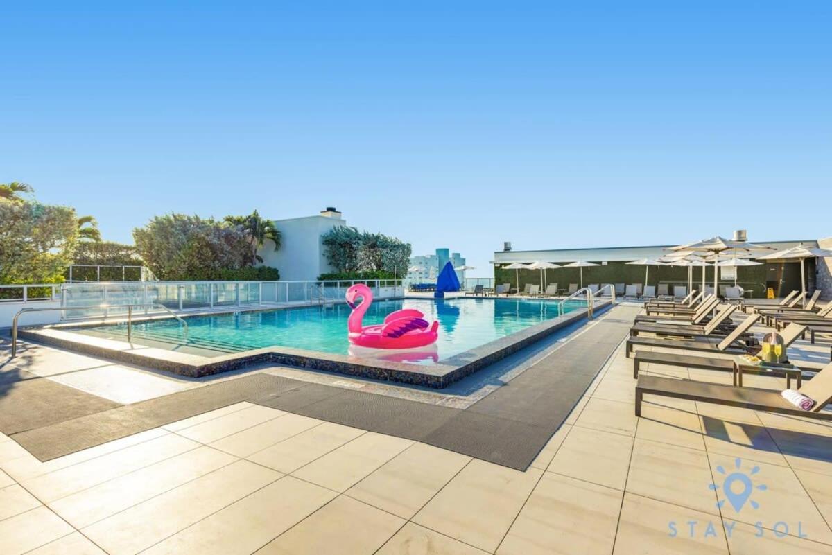 Rooftop Pool - Hollywood Beach Boardwalk Екстериор снимка