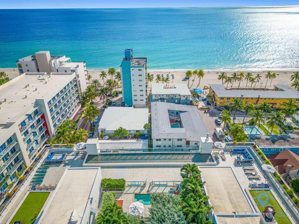 Rooftop Pool - Hollywood Beach Boardwalk Екстериор снимка