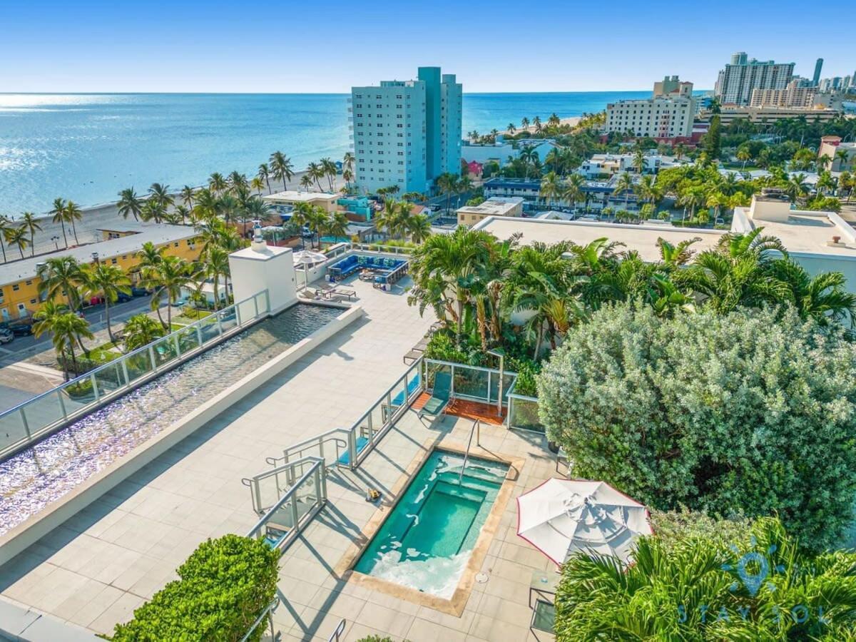 Rooftop Pool - Hollywood Beach Boardwalk Екстериор снимка