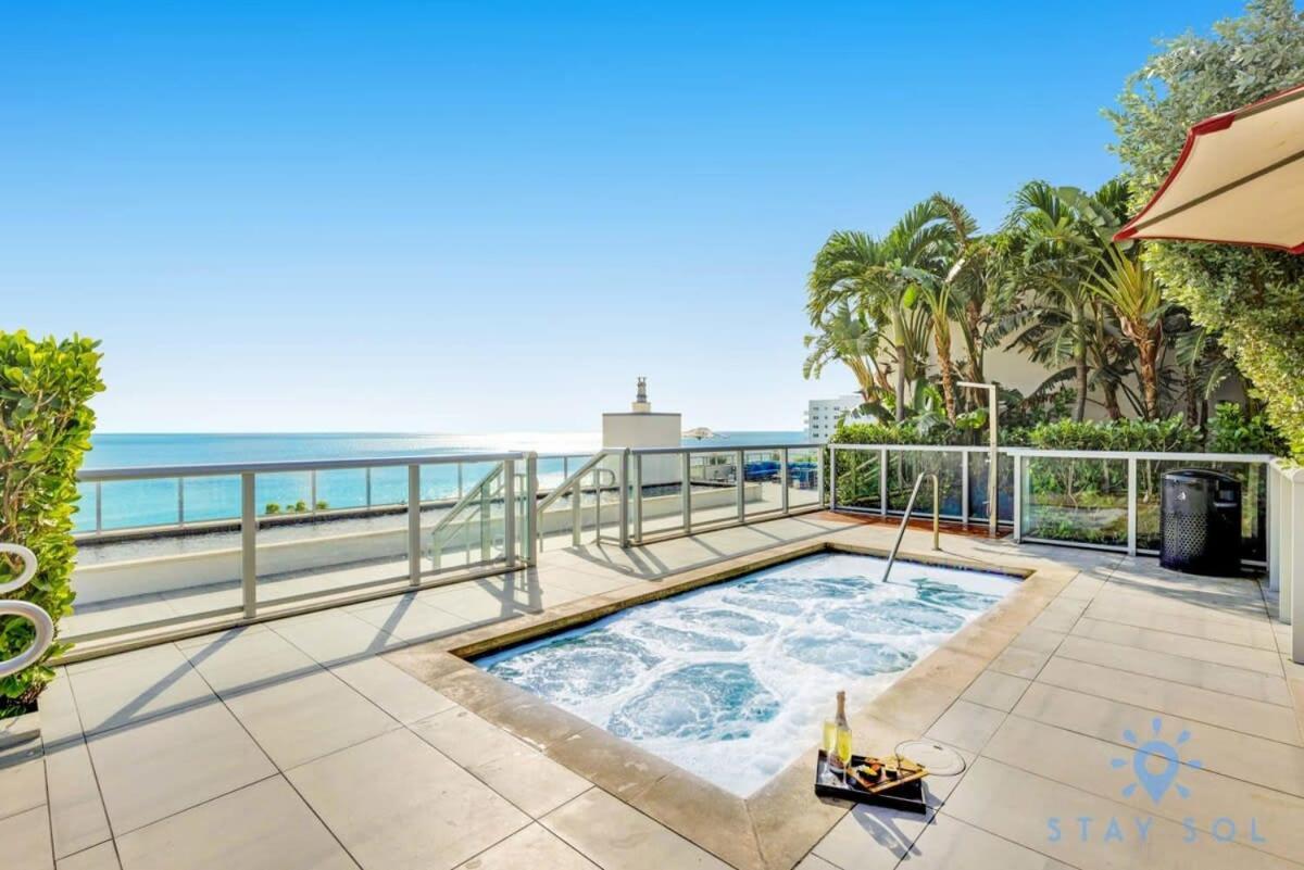 Rooftop Pool - Hollywood Beach Boardwalk Екстериор снимка